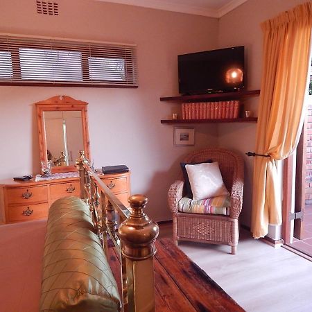 Swellendam Overnight Accommodation Экстерьер фото